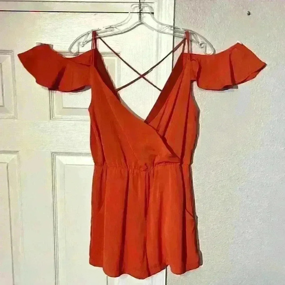 Sugar+Lips Womens Romper One Piece Coral Deep V Strappy Lightweight Ruffle S - Picture 1 of 12